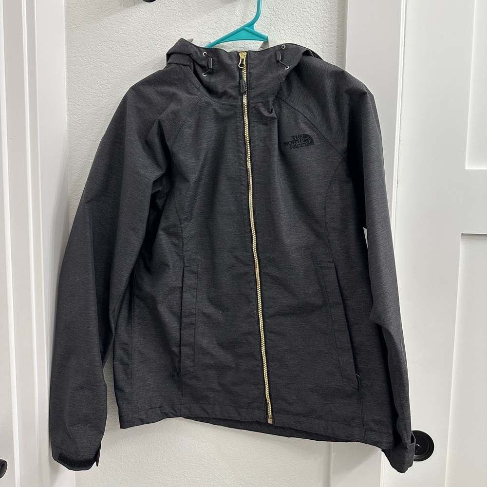 Women’s north face magnolia hooded rain jacket